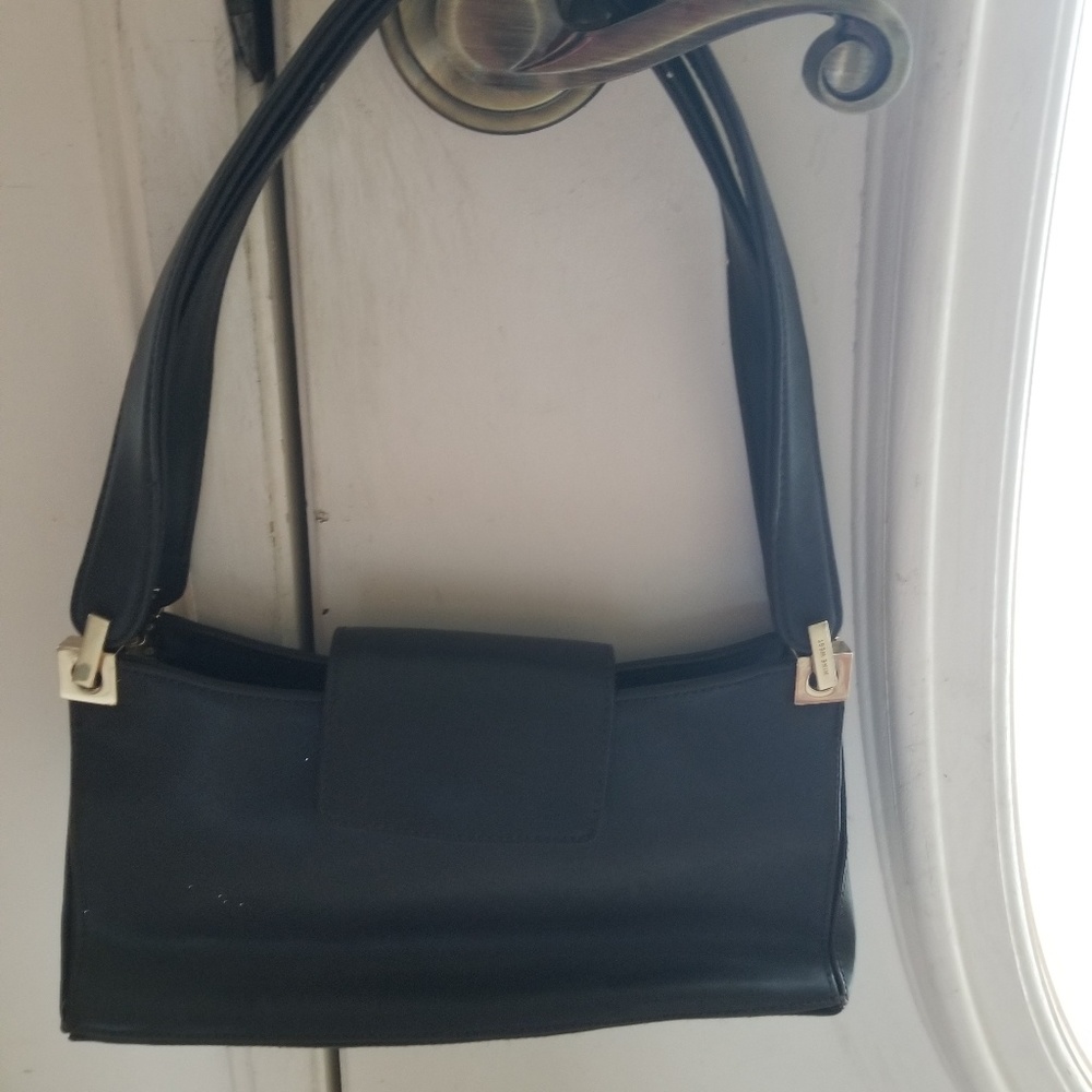 Nine west hand/ shoulder bag